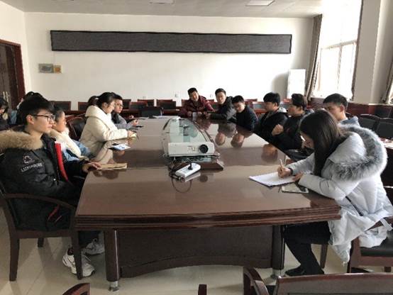 说明: C:\Users\CHXGB\Desktop\新闻稿\20190115韩国a片
召开处级党员领导人员民主生活会学生代表征求意见座谈会\QQ图片20190116085211.jpg